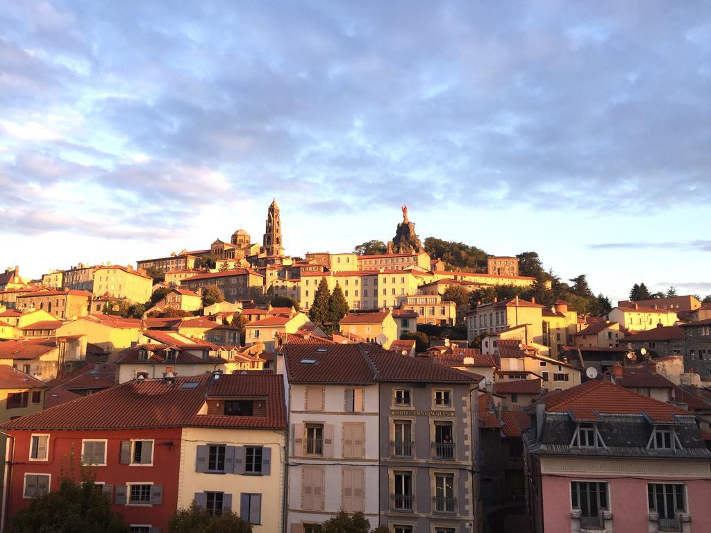 勒皮恩沃莱宜必思快捷酒店 Le Puy-en-Velay 外观 照片